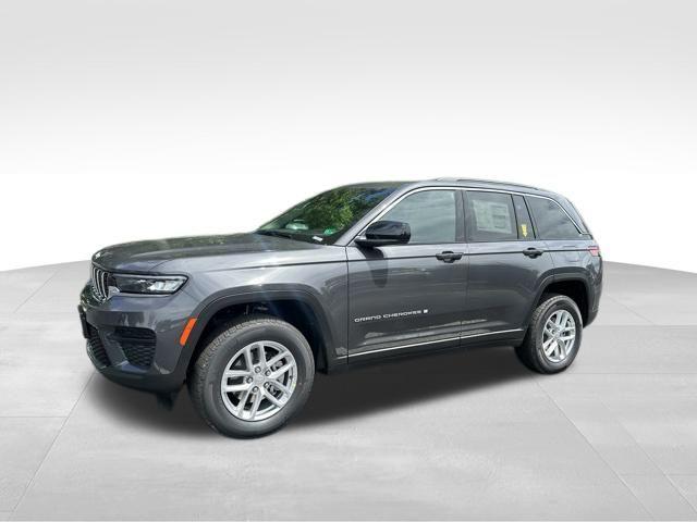 new 2025 Jeep Grand Cherokee car, priced at $38,347