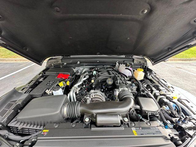 new 2025 Jeep Gladiator car, priced at $47,220