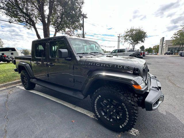 new 2025 Jeep Gladiator car, priced at $47,220