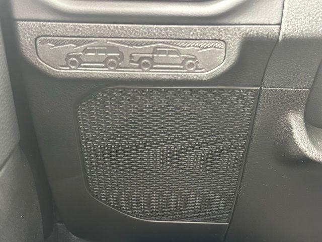 new 2025 Jeep Gladiator car, priced at $47,220