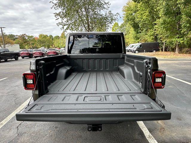 new 2025 Jeep Gladiator car, priced at $47,220