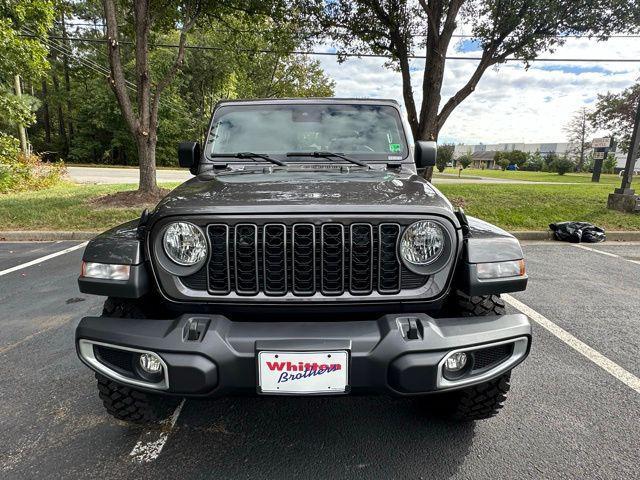 new 2025 Jeep Gladiator car, priced at $47,220