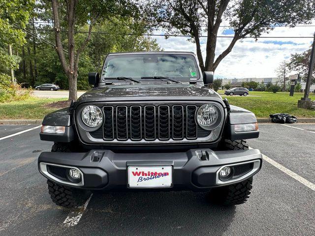 new 2025 Jeep Gladiator car, priced at $47,220