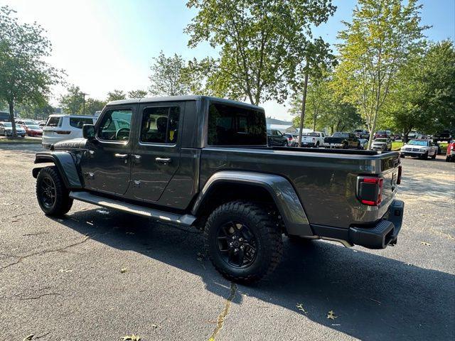 new 2025 Jeep Gladiator car, priced at $47,220
