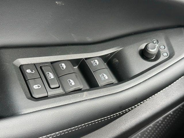 new 2025 Jeep Grand Cherokee car, priced at $39,457