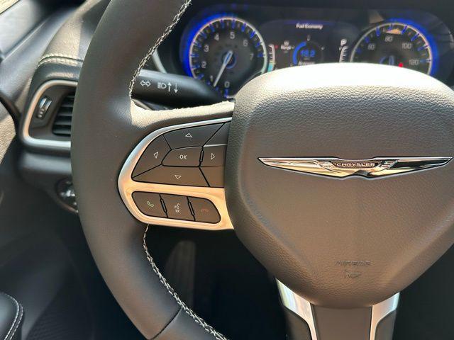 new 2025 Chrysler Pacifica car, priced at $43,032