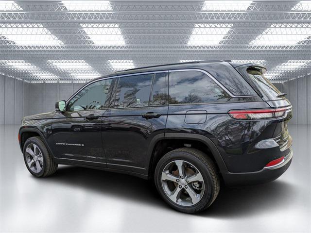 new 2024 Jeep Grand Cherokee car, priced at $48,106