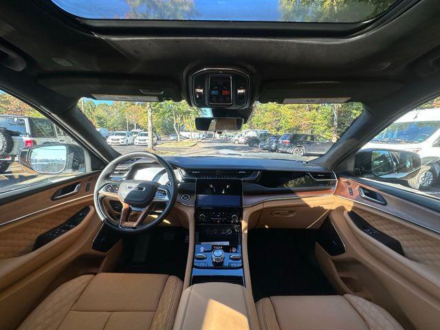 new 2025 Jeep Grand Cherokee car, priced at $65,207