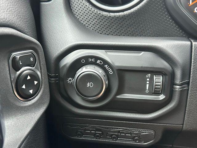 new 2025 Jeep Wrangler car, priced at $61,230