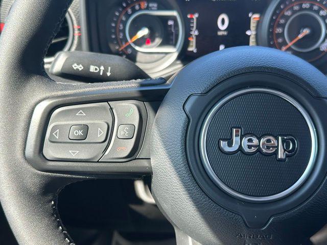 new 2025 Jeep Gladiator car, priced at $52,670