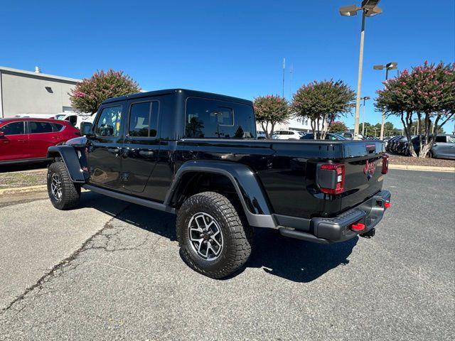 new 2025 Jeep Gladiator car, priced at $52,670