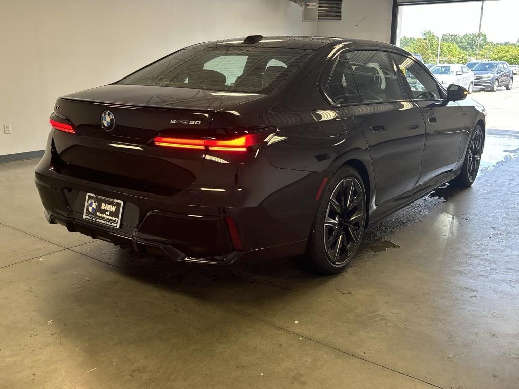 new 2024 BMW i7 car, priced at $117,715