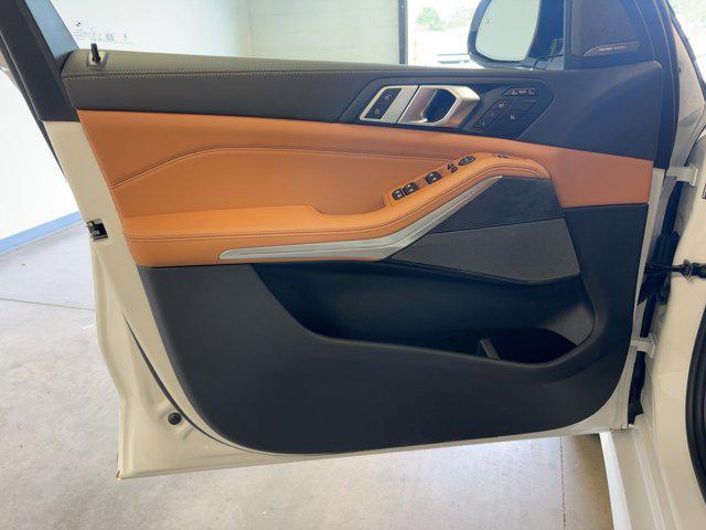 new 2026 BMW X7 car, priced at $102,825