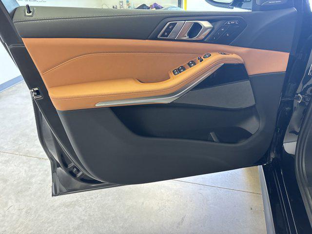 new 2026 BMW X7 car, priced at $97,525
