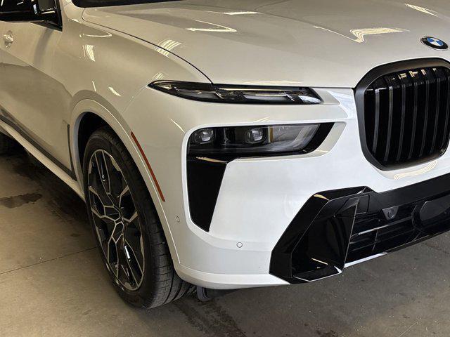 new 2025 BMW X7 car, priced at $123,265