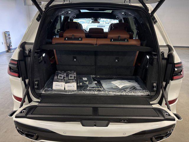 new 2025 BMW X7 car, priced at $123,265