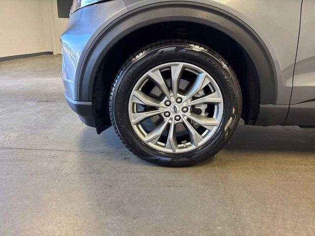 used 2022 Ford Explorer car, priced at $33,998