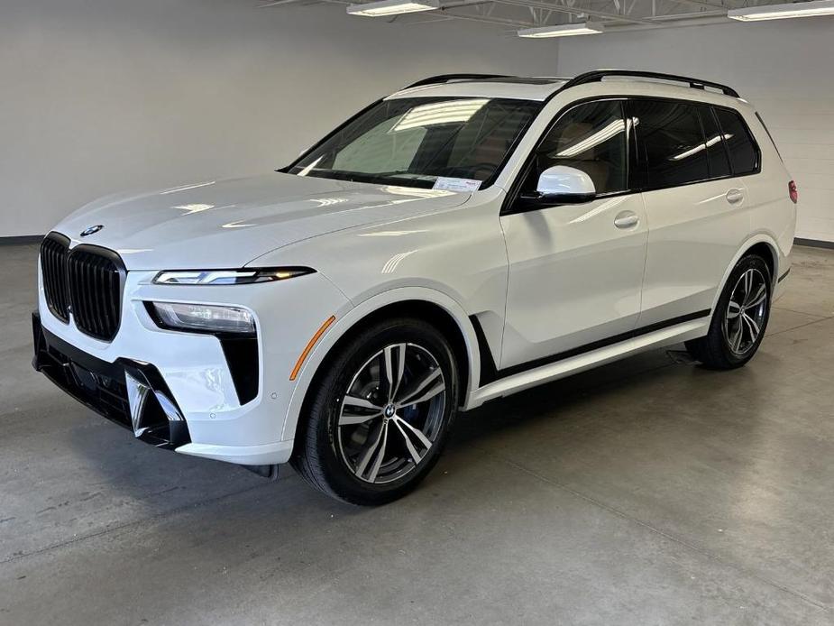 new 2025 BMW X7 car, priced at $98,470