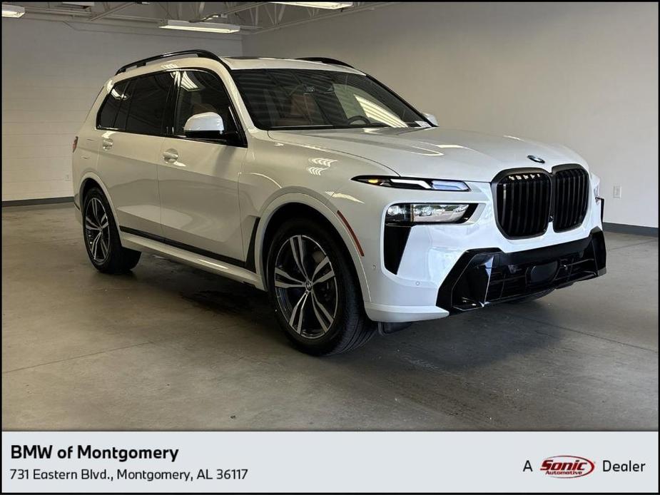 new 2025 BMW X7 car, priced at $98,470