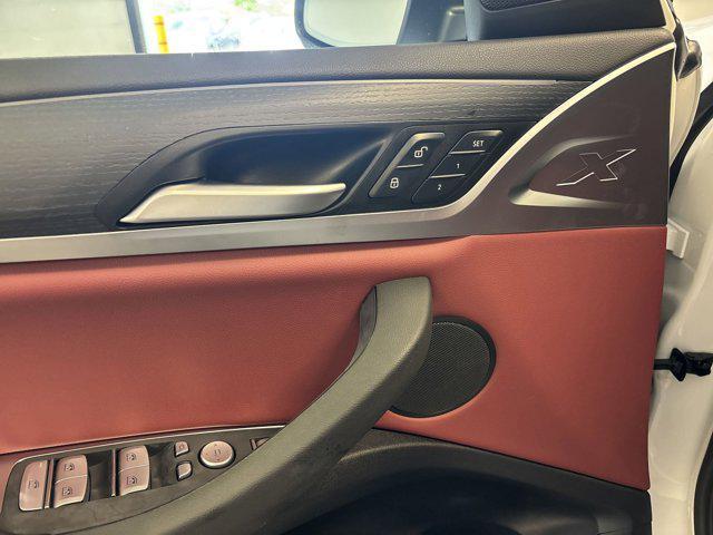 new 2025 BMW X4 car, priced at $60,080