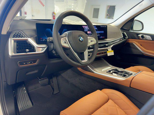 new 2026 BMW X7 car, priced at $93,625