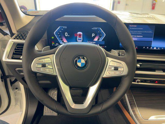 new 2026 BMW X7 car, priced at $93,625