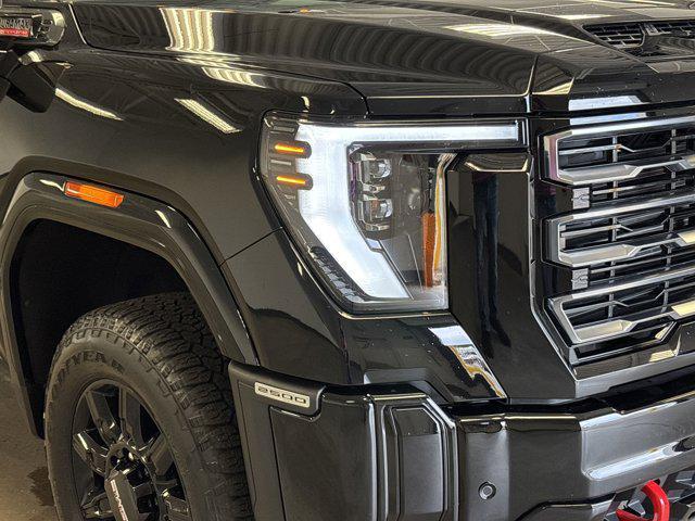 used 2025 GMC Sierra 2500 car, priced at $77,498