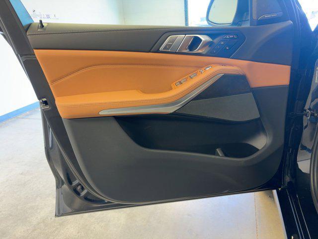 new 2026 BMW X7 car, priced at $98,635