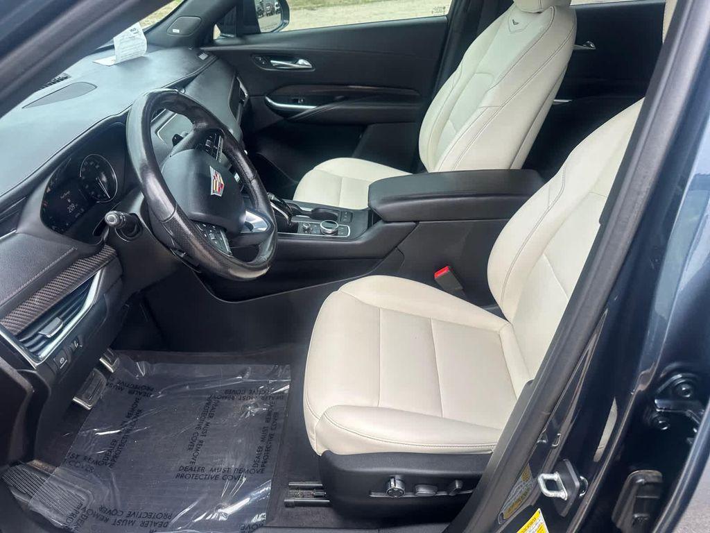 used 2020 Cadillac XT4 car, priced at $20,000
