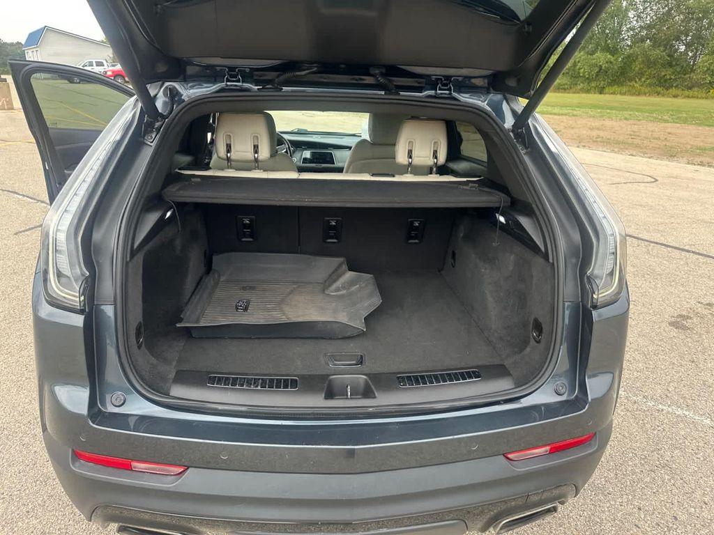 used 2020 Cadillac XT4 car, priced at $20,000
