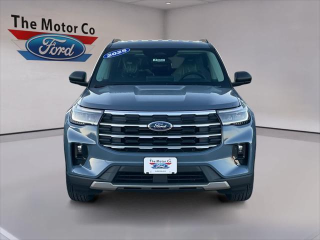 new 2025 Ford Explorer car, priced at $48,900