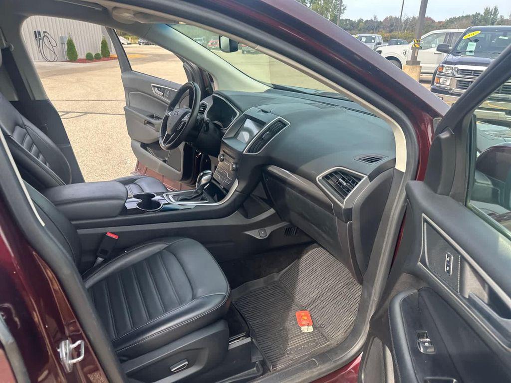 used 2017 Ford Edge car