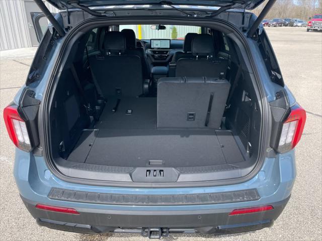 new 2025 Ford Explorer car, priced at $48,705