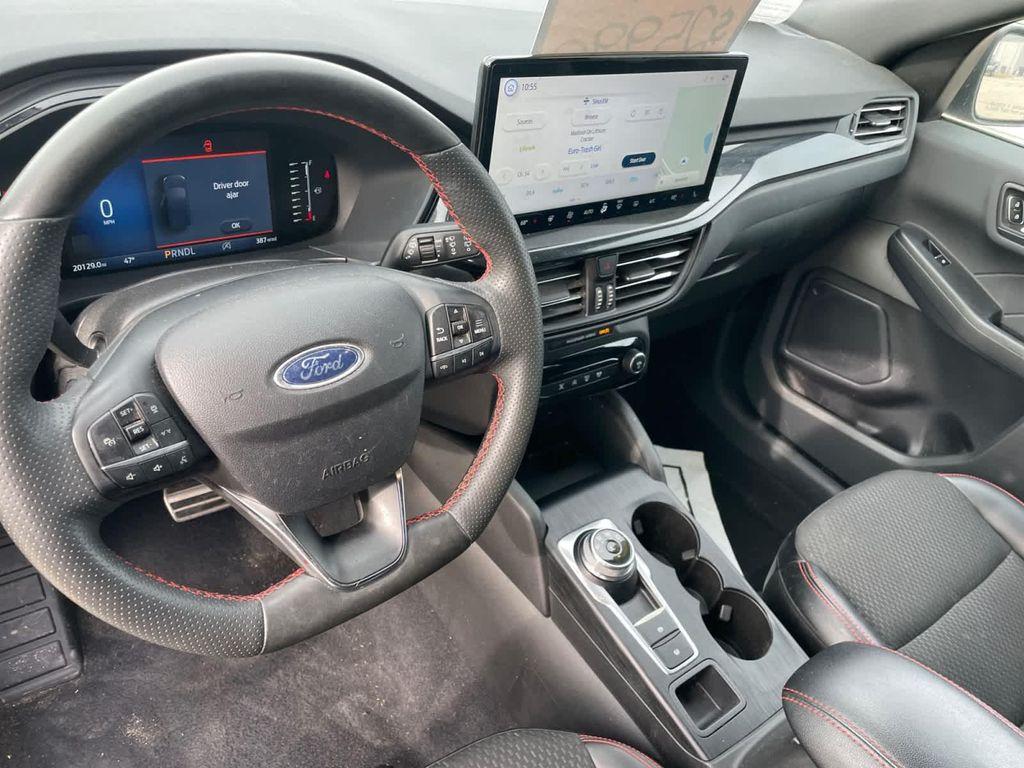 used 2023 Ford Escape car, priced at $25,990