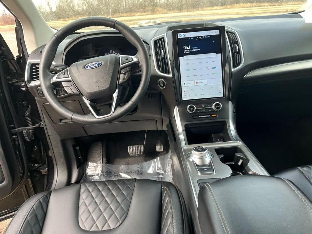 used 2024 Ford Edge car, priced at $30,449