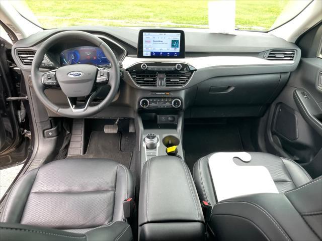 used 2022 Ford Escape car, priced at $23,998