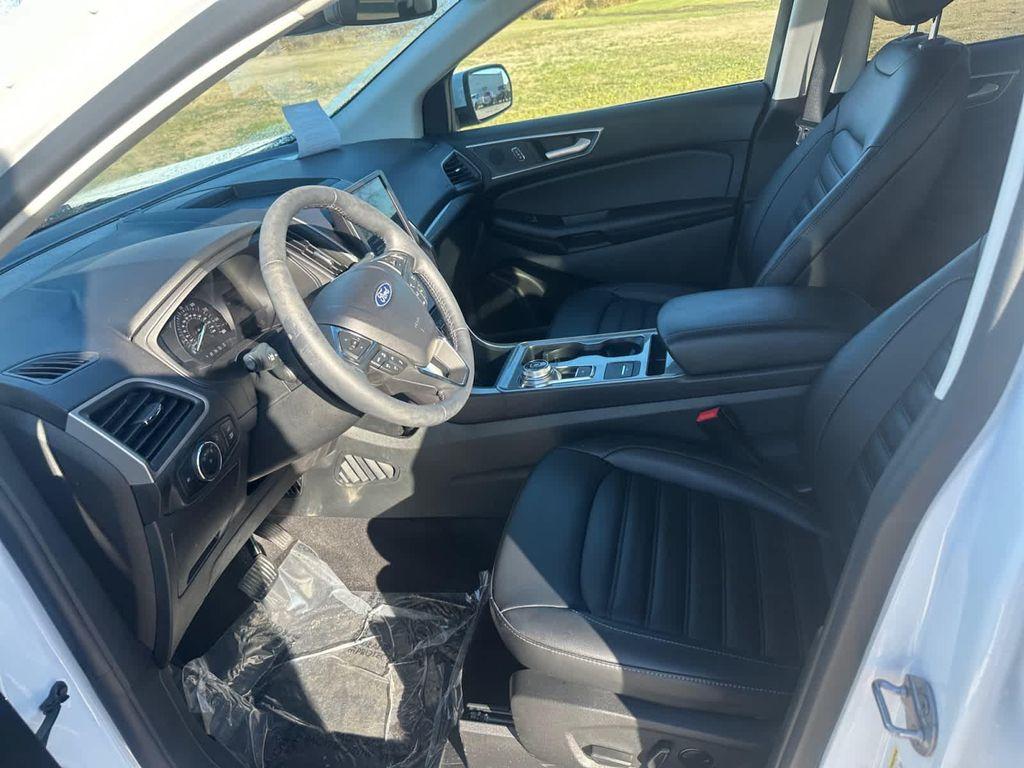 used 2024 Ford Edge car, priced at $31,500