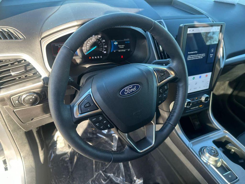 used 2024 Ford Edge car, priced at $31,500