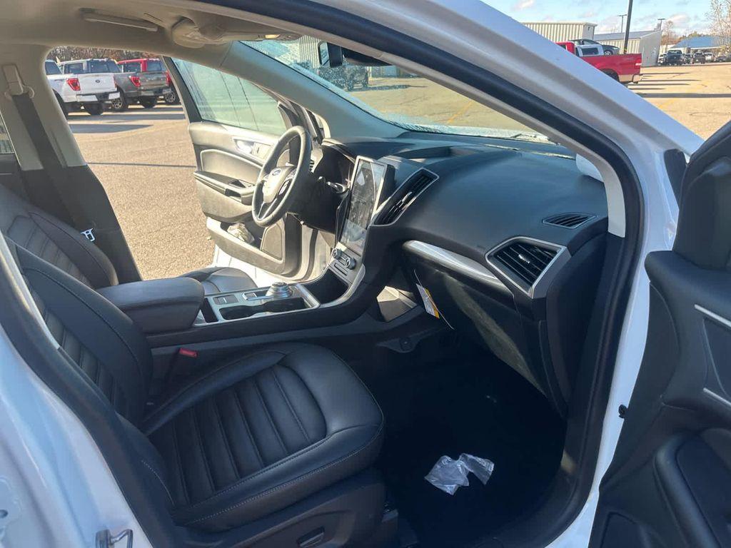 used 2024 Ford Edge car, priced at $31,500