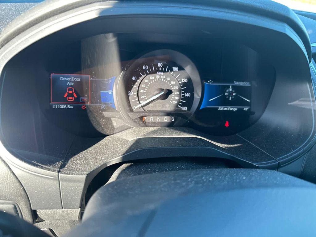 used 2022 Ford Edge car, priced at $30,000