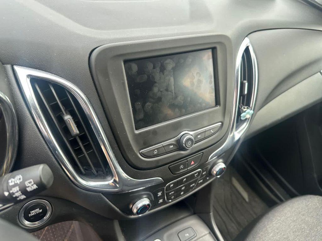 used 2022 Chevrolet Equinox car, priced at $23,500