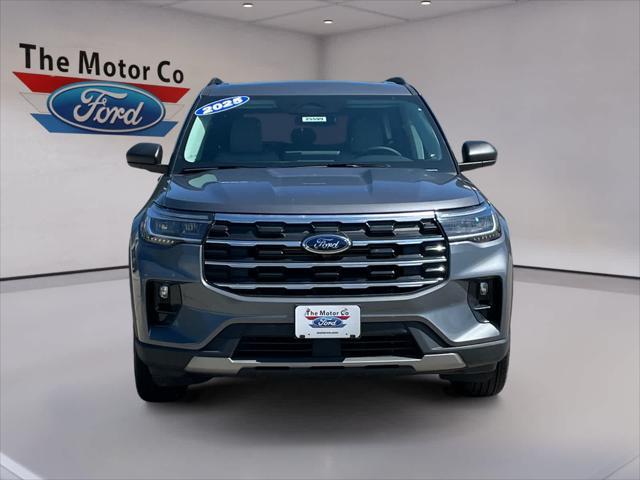 new 2025 Ford Explorer car, priced at $48,499