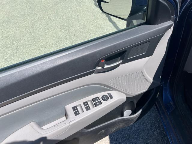 used 2017 Hyundai Elantra car