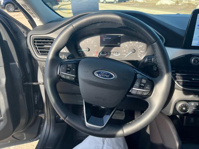 used 2022 Ford Escape car, priced at $23,998