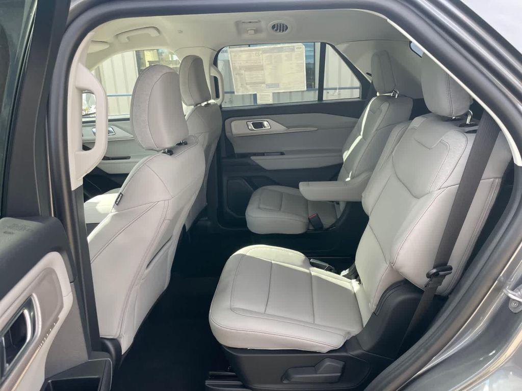 new 2025 Ford Explorer car, priced at $47,499