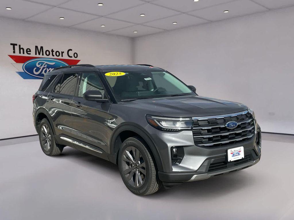 new 2025 Ford Explorer car, priced at $47,499