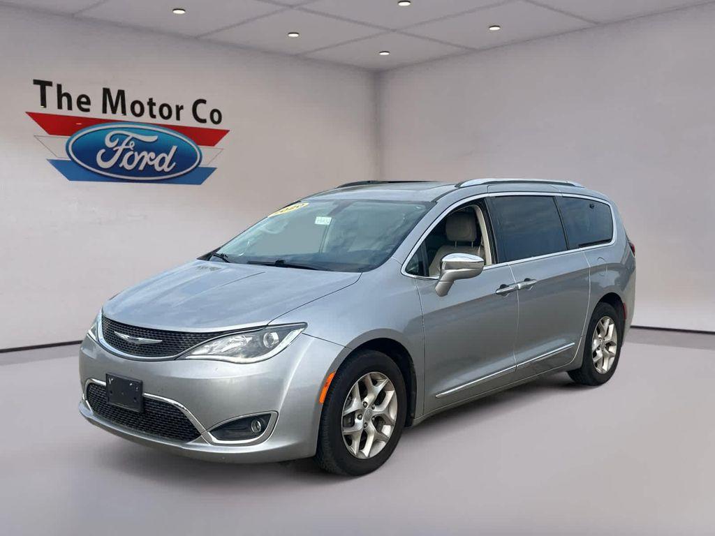 used 2020 Chrysler Pacifica car, priced at $20,776