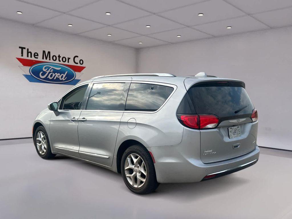 used 2020 Chrysler Pacifica car, priced at $20,776