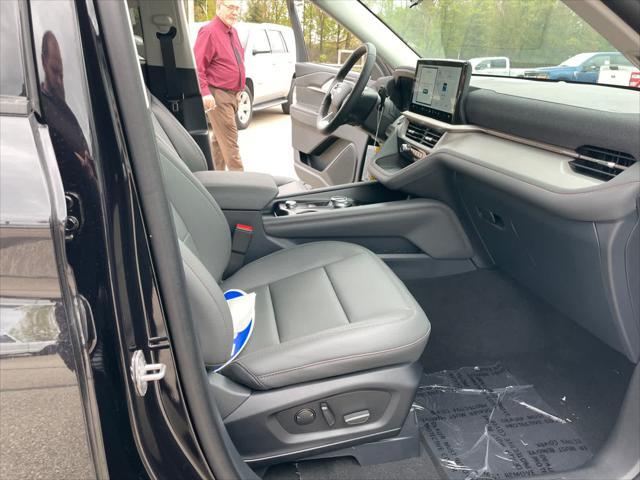 new 2025 Ford Explorer car, priced at $48,975