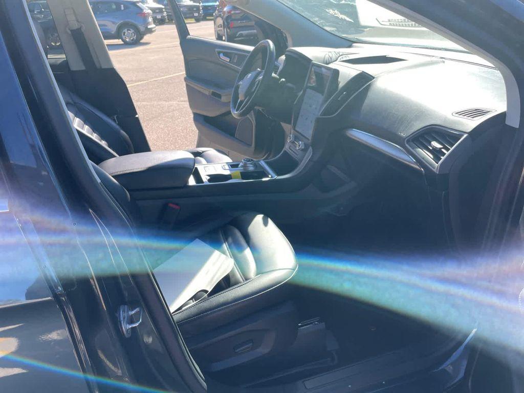 used 2022 Ford Edge car, priced at $25,997